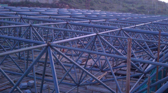 潍坊概述网架加工中对钢材的质量的过细恳求